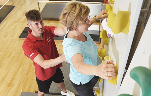 Dehnungsübungen Fitness-Studio Markgröningen